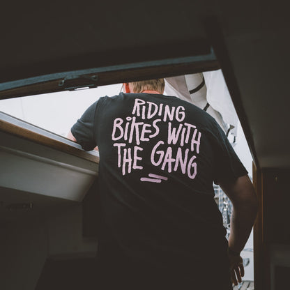 T-Shirt RIDING BIKES schwarz/rosa
